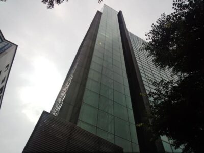 グループ指導中の足利市パーソナルトレーナー