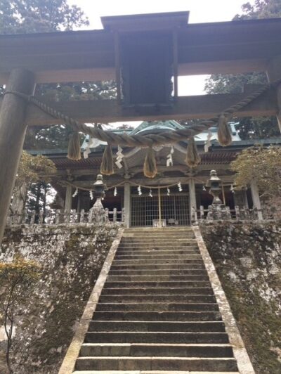 玉置神社の本殿前